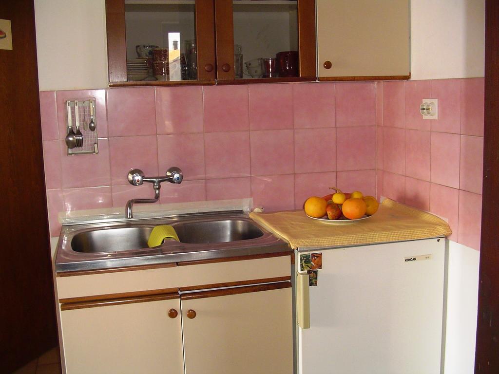 Apartments Ana&Neso Pakoštane Quarto foto