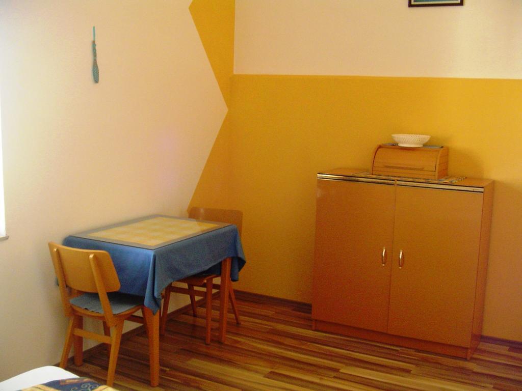 Apartments Ana&Neso Pakoštane Quarto foto