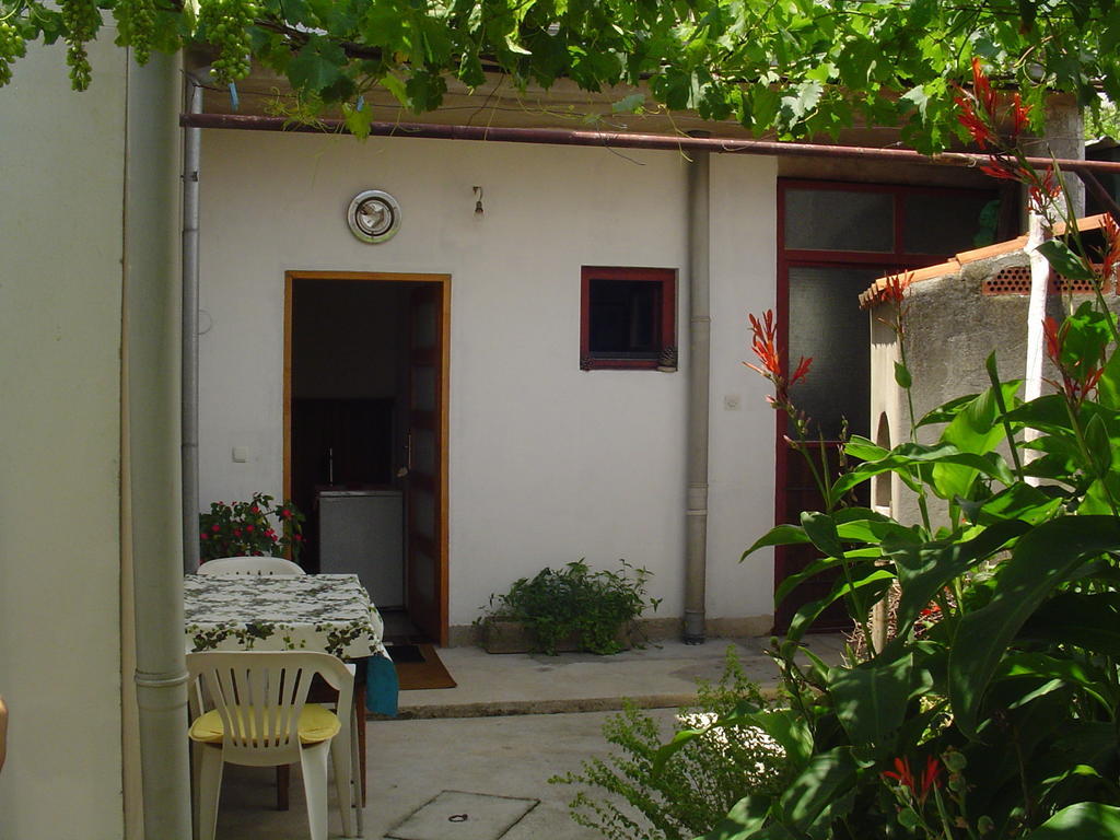 Apartments Ana&Neso Pakoštane Quarto foto